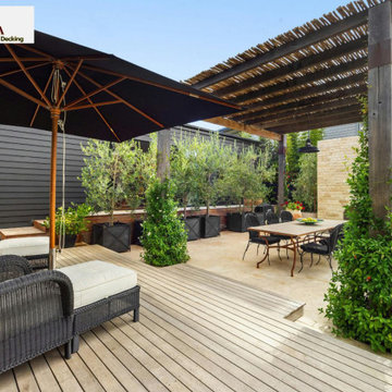 Stylish Backyard Decks Designed for Everyday Enjoyment