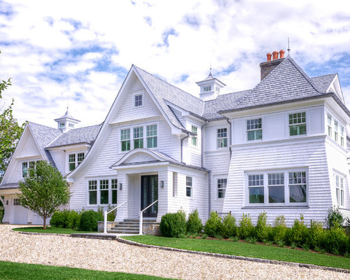 Houses with White Shingles: Timeless Elegance and Energy Efficiency