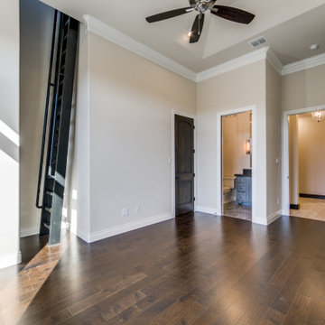 Spanish/Mediterranean: 5,326 ft²/3 bd/3.5 bth/1.5ST