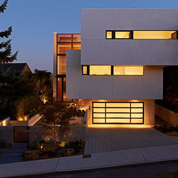Home of Distinction: Queen Anne Stacked House by Alloy Design Group