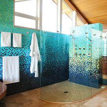 Curved shower