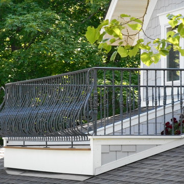 Lakeside pot belly railing