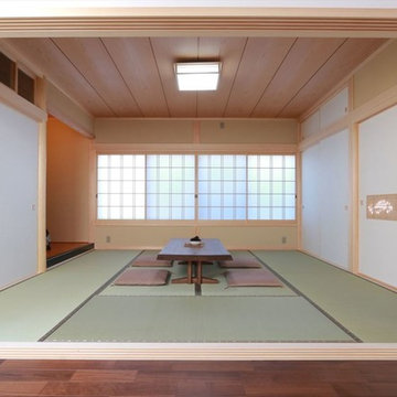 和モダンの家