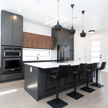 390 Beaverbrook