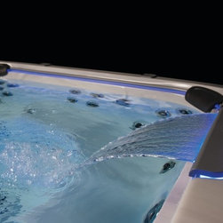 Jacuzzi Jets & Features - Hot Tubs