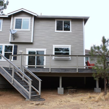 Trex deck with Cable Handrail
