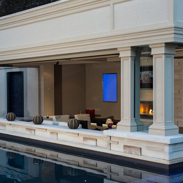 Luxurious Lakeshore Resort