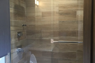 Inspiration for a small contemporary bathroom remodel in Calgary