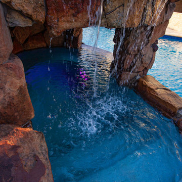 Pool with Grotto - Sugarland, TX