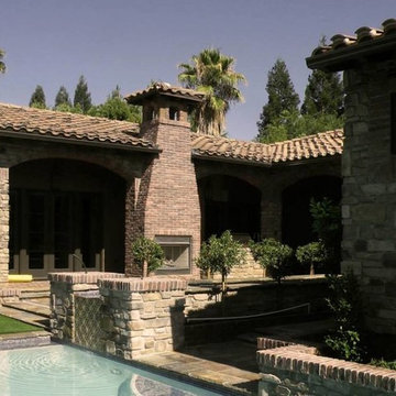 Tuscan Courtyard