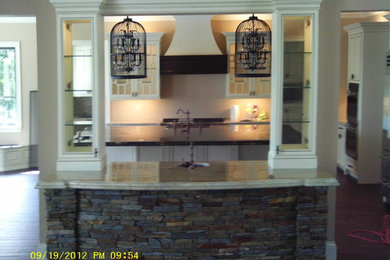 Encore Cabinets Design 239-331-5287 Transitional / Traditional