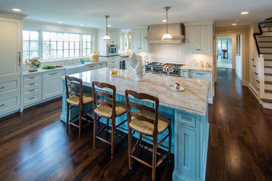 Inspiration for a timeless kitchen remodel in Boston