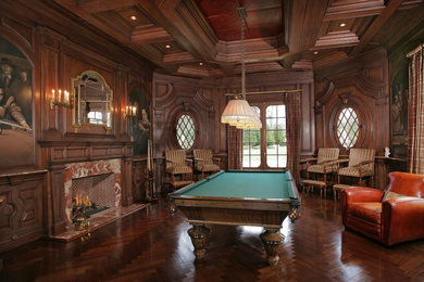 Family room - traditional family room idea in New York