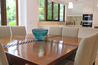Design ideas for a contemporary home design in Cairns.