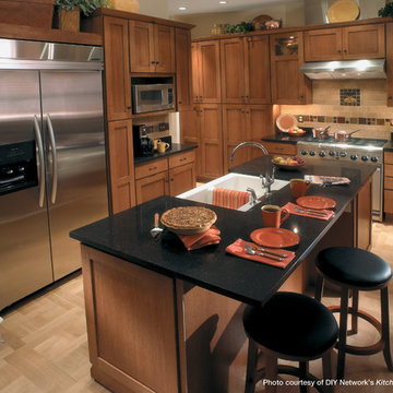 StarMark Cabinetry Kitchen in Craftsman style