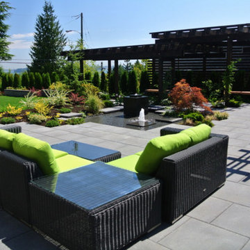 Contemporary West Vancouver Landscape