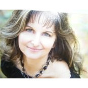 Julia Laytons foto