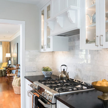 Transitional Farmhouse Kitchen