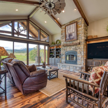 Lone Pine Lodge