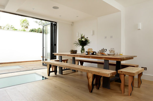 Contemporary Kitchen by Cue & Co of London