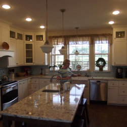 Charming Farmhouse, Howe - Products
