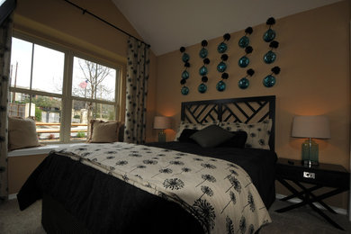 Example of a bedroom design in Houston