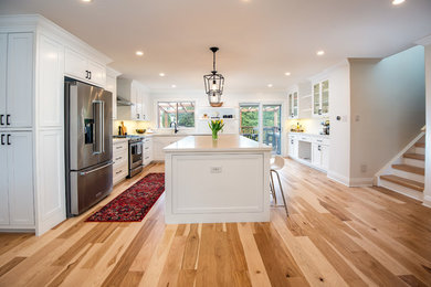 Inspiration for a country kitchen remodel in Toronto