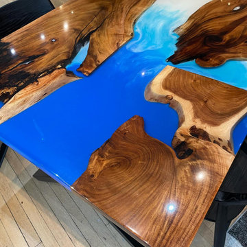 Teg resin dining table