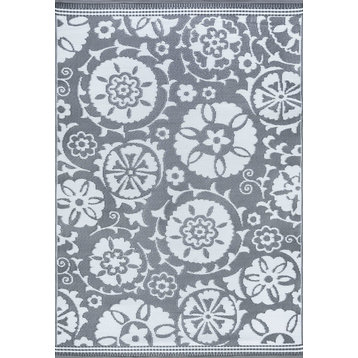 Jennifer Transitional Floral Gray/White Indoor/Outdoor Area Rug, 8'x10'