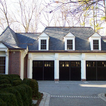 TRIPLE GARAGE