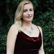 Kate Wallaces foto