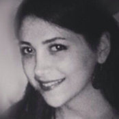 Mana Sadeghis foto
