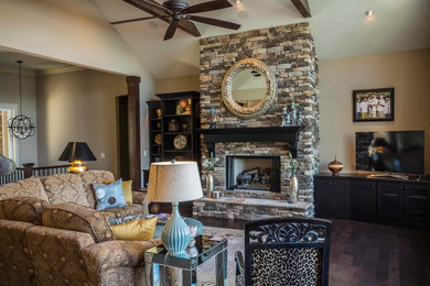 Inspiration for a craftsman living room remodel in Other