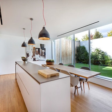 Contemporary Kitchen