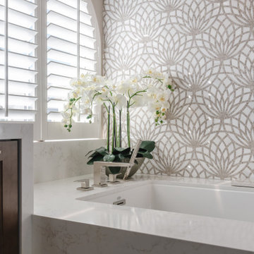 Via Canarias Master Bath