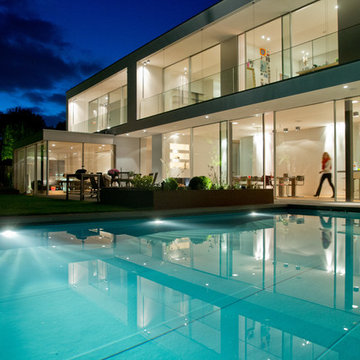 Gartenansicht mit Pool