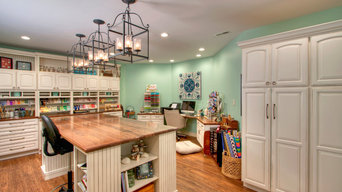 Gift Wrapping & Kids' Craft Studios