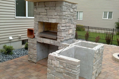 Patio photo in Minneapolis