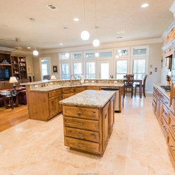 5302 Riviera Ct - Products