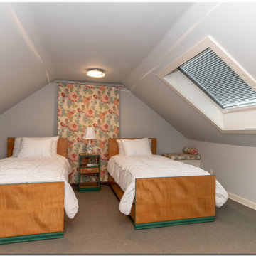 Guest bedroom
