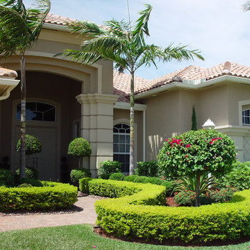 Pembroke Pines - Frontyard