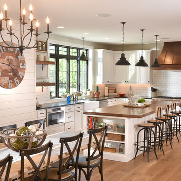 Adel Acreage Residence