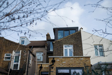 ロンドンにあるおしゃれな家の外観の写真