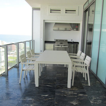 Apogee - Balcony After