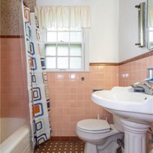 Bathroom Upstairs
