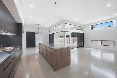 Photo of a contemporary kitchen in Townsville.
