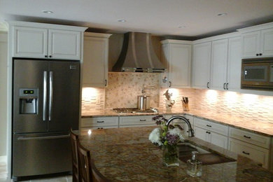 Kitchen photo in Other