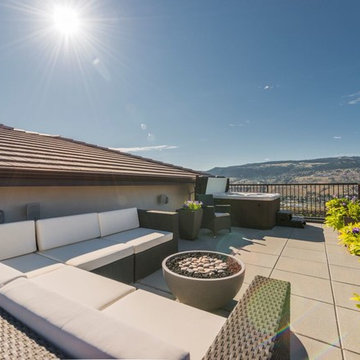 Visao Court Kamloops, BC - Modern Tuscan Interpretation