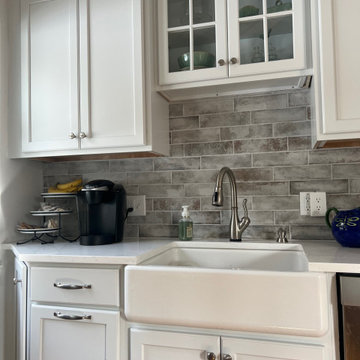 Kraftmaid Grandview Dove