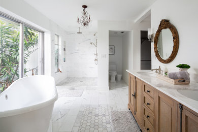 Bathroom - bathroom idea in Miami